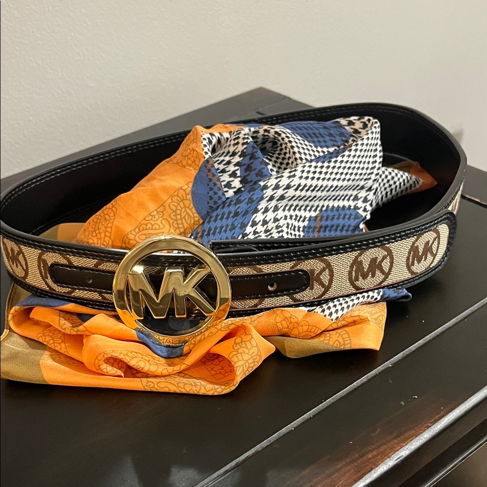 Michael Kors Logo Belt NWOT